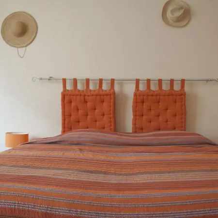 La Charmille Bed & Breakfast *